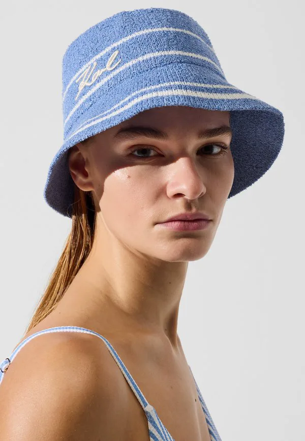 

Нежный фирменный пляжный аксессуар Karl Lagerfeld, Silver Lake Blue, Синий, Нежный фирменный пляжный аксессуар Karl Lagerfeld, Silver Lake Blue