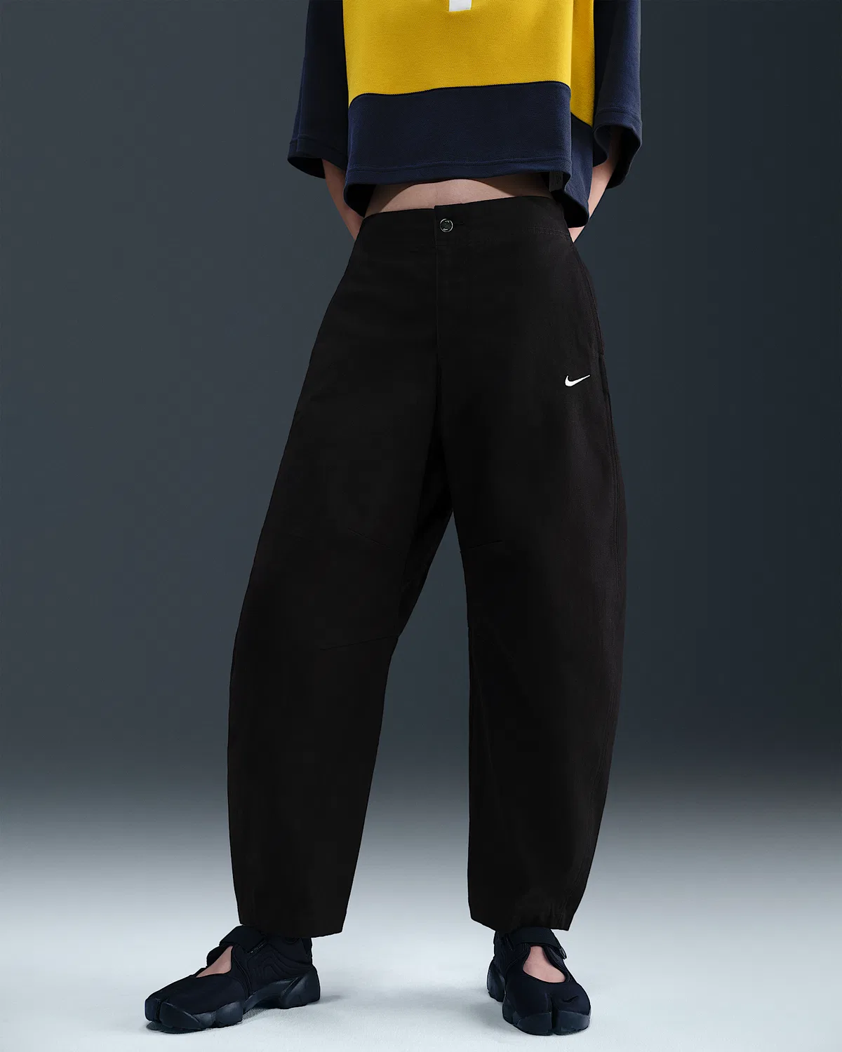 Женские брюки-бананы Nike Sportswear, Black/Sail — фото 2