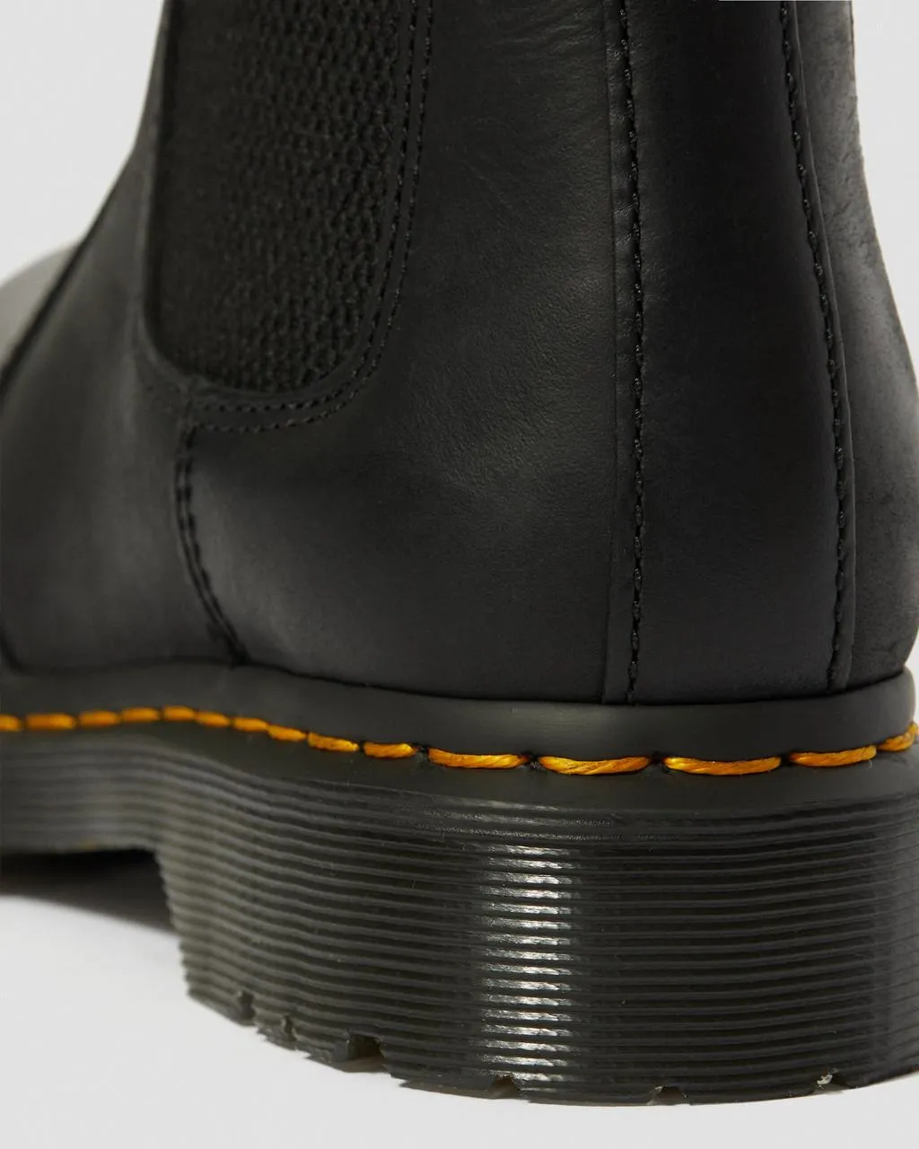 Ботинки женские Dr. Martens 2976 на подкладке из искусственного меха, черный — фото 3