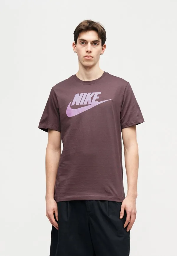 Футболка с принтом tee icon futura Nike Sportswear, Dark Brown — фото 3