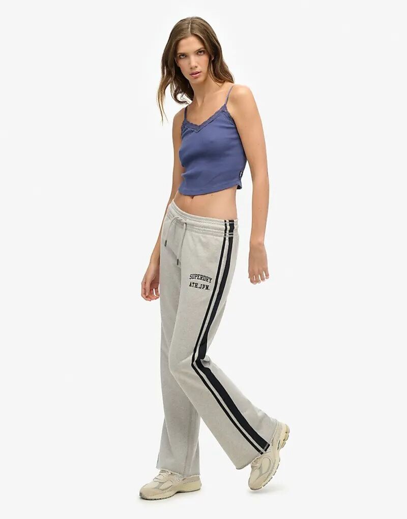 Спортивные брюки-клеш Superdry Athletic essentials в полоску, цвет Glacier Grey Meal — фото 3