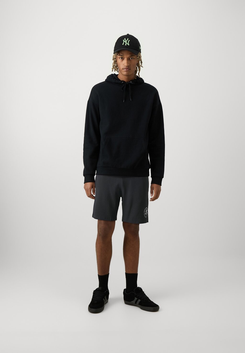 

Брюки тренировочного костюма Jpstswif Jack & Jones, черные