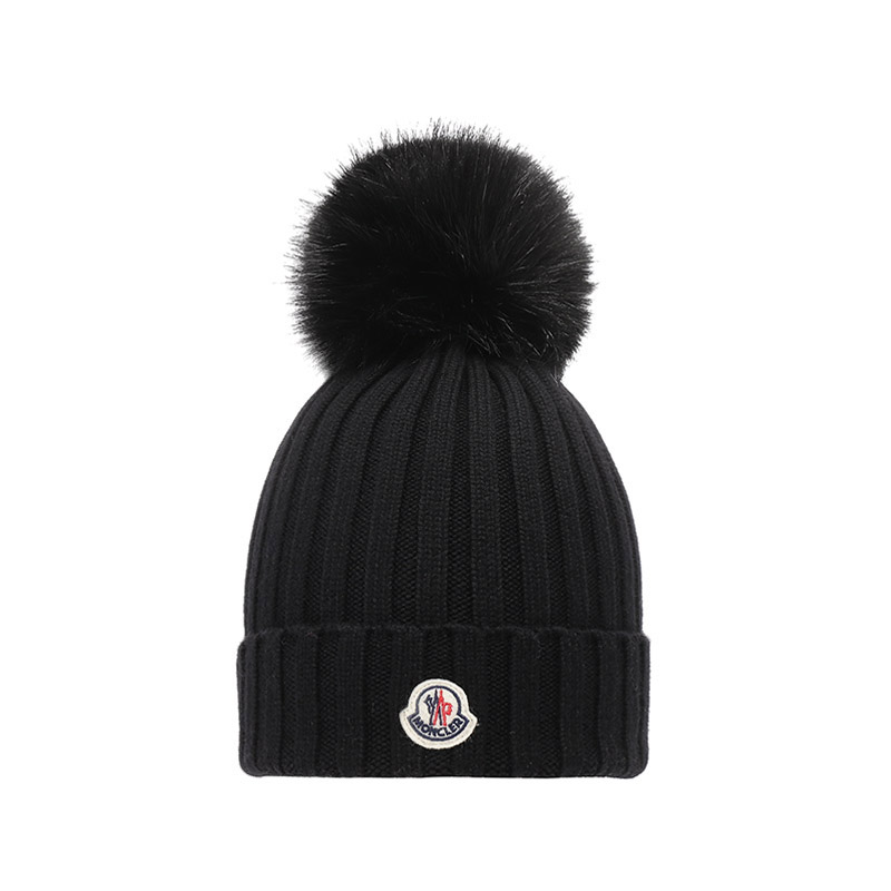 

Вязаная ребристая шапка с помпоном Moncler