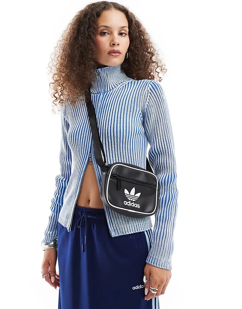 

Круглая сумка Adicolor черного цвета с трилистником adidas Originals, Черный, Круглая сумка Adicolor черного цвета с трилистником adidas Originals
