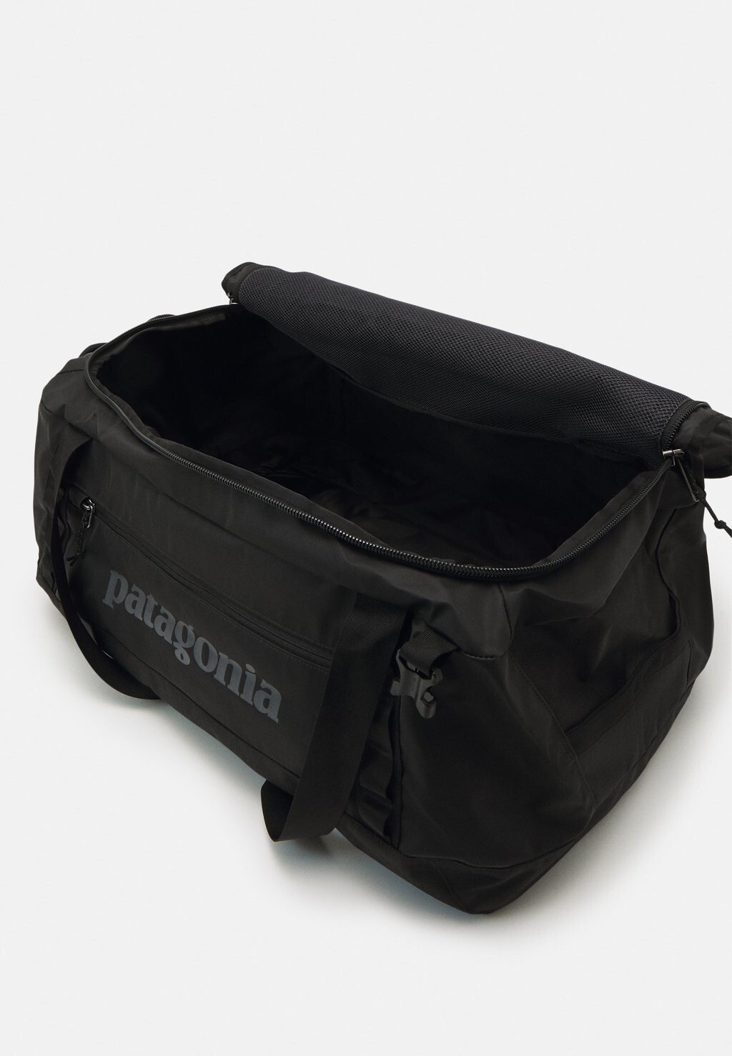 

Сумка спортивная BLACK HOLE DUFFEL 55L UNISEX Patagonia, цвет black