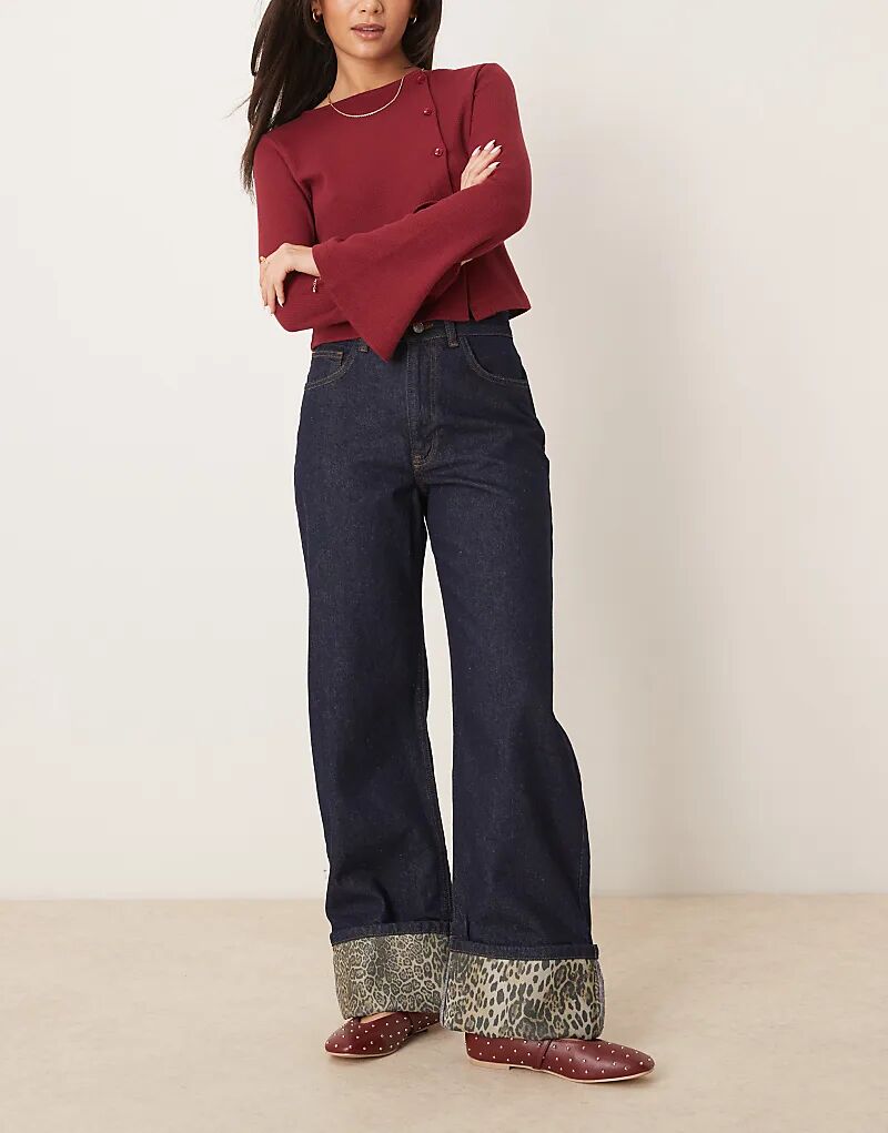 

Леопардовый принт подвернутые джинсы цвета индиго ASOS DESIGN