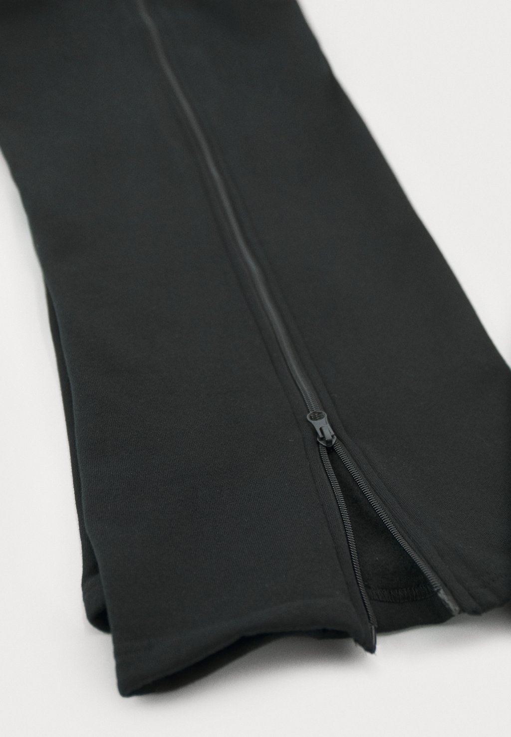 

Спортивные брюки UNISEX YOURTURN, черный