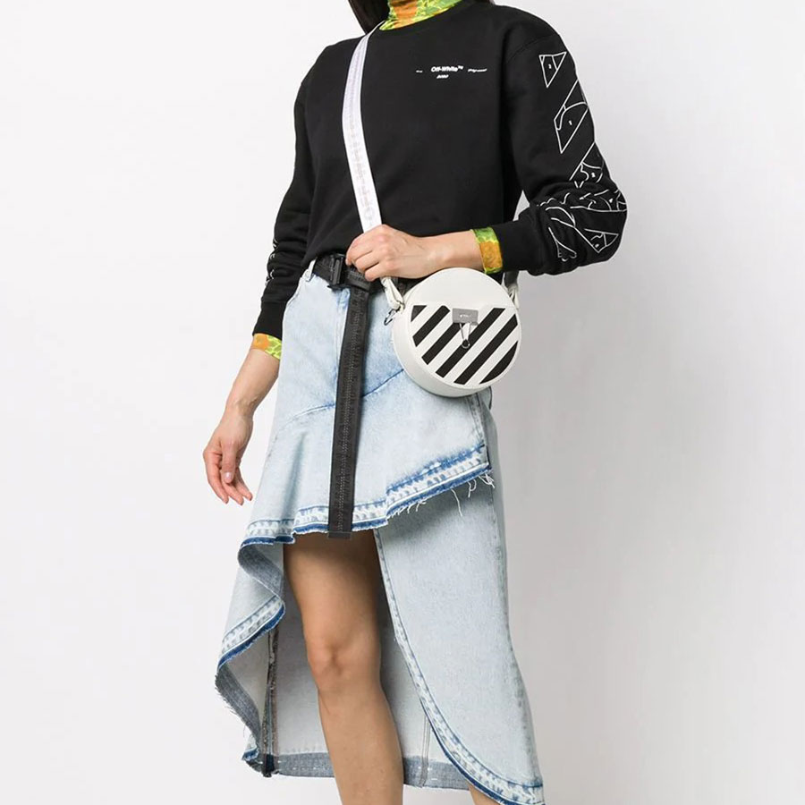 Диагональная кожаная сумка через плечо унисекс бежевая OFF-WHITE — фото 4