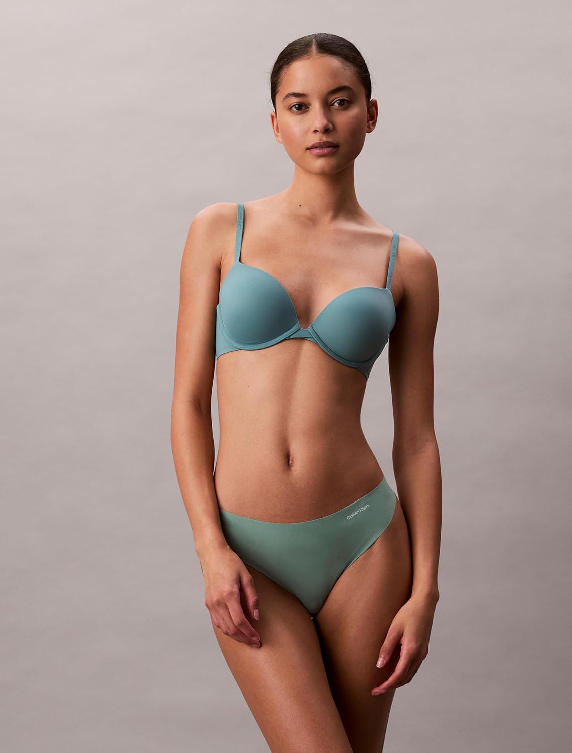 Женские бесшовные трусики-стринги Calvin Klein Invisibles, 5 шт., Charming Green/Nymphs Thigh/Black/Ivory/Cedar — фото 2