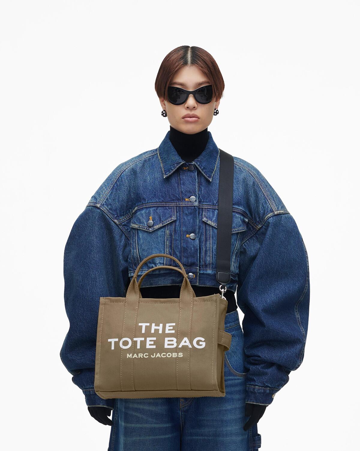 Сумка-тоут среднего размера из холста Marc Jacobs, цвет Slate Green — фото 2