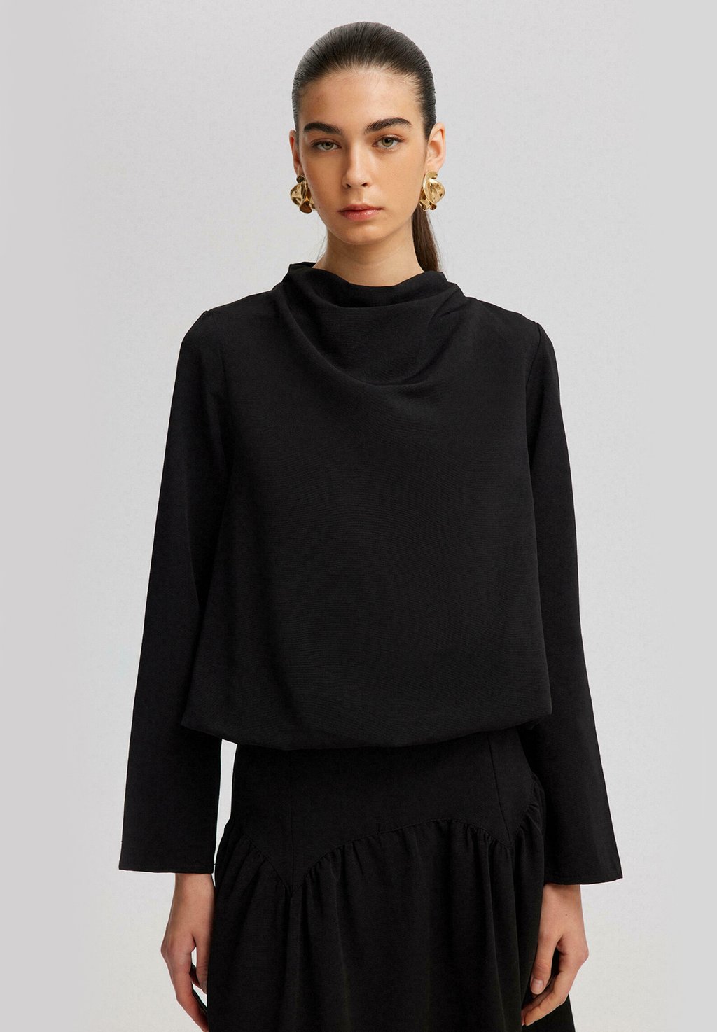 

Блуза COWL NECKLINE Touché Privé, черный