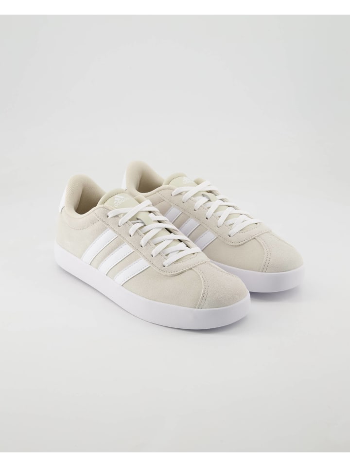 Кроссовки на шнуровке adidas, бежевый