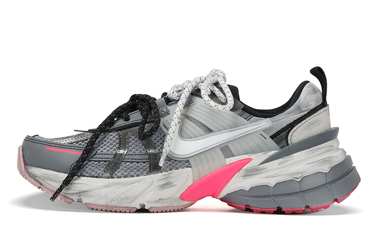 

Кроссовки Nike V2K Run для женщин, Gray/Pink