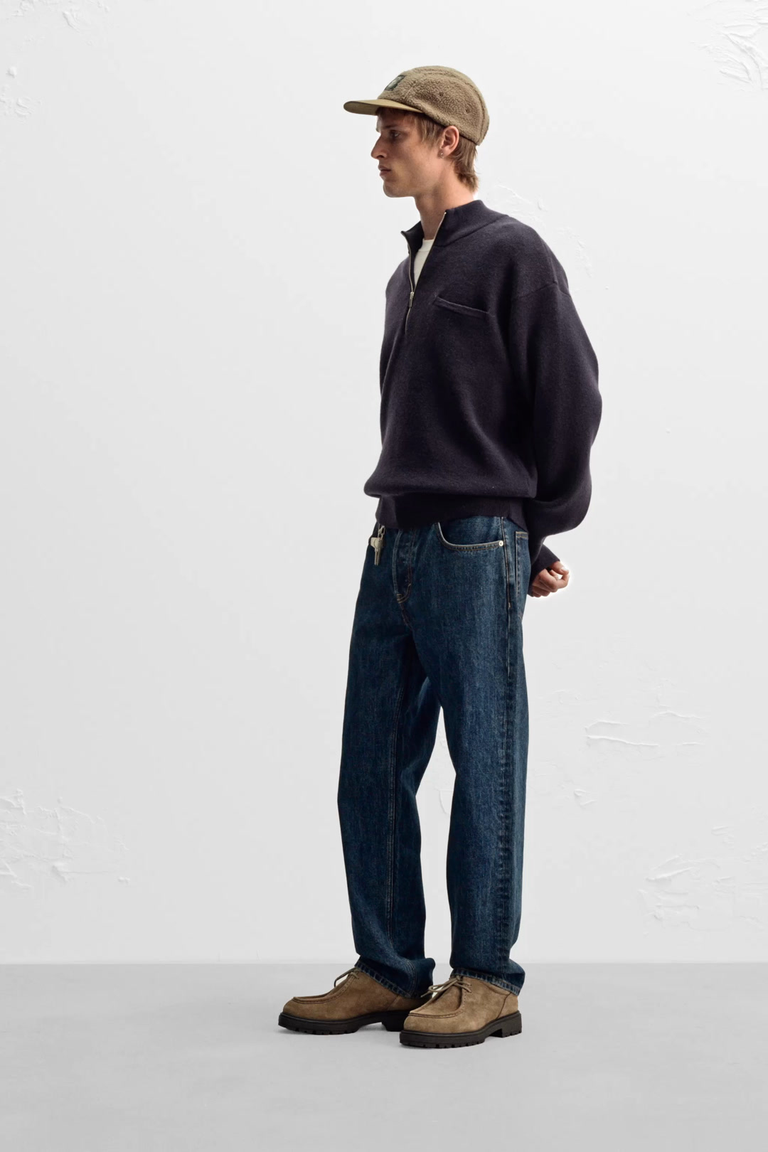 

Свитер с высоким воротом и четвертью-молнией ZARA, цвет Aubergine