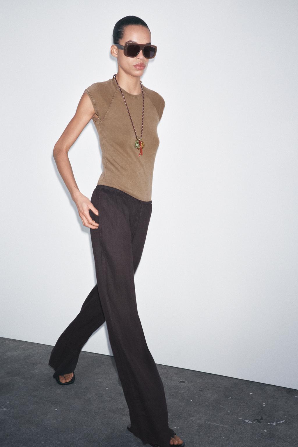 

Выцветшая хлопчатобумажная футболка ZARA, цвет Dark tan