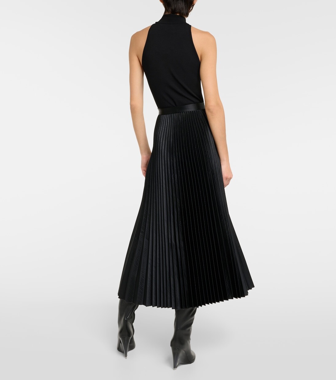 Плиссированная атласная юбка миди с эффектом крокодила Alaïa, черный — фото 3