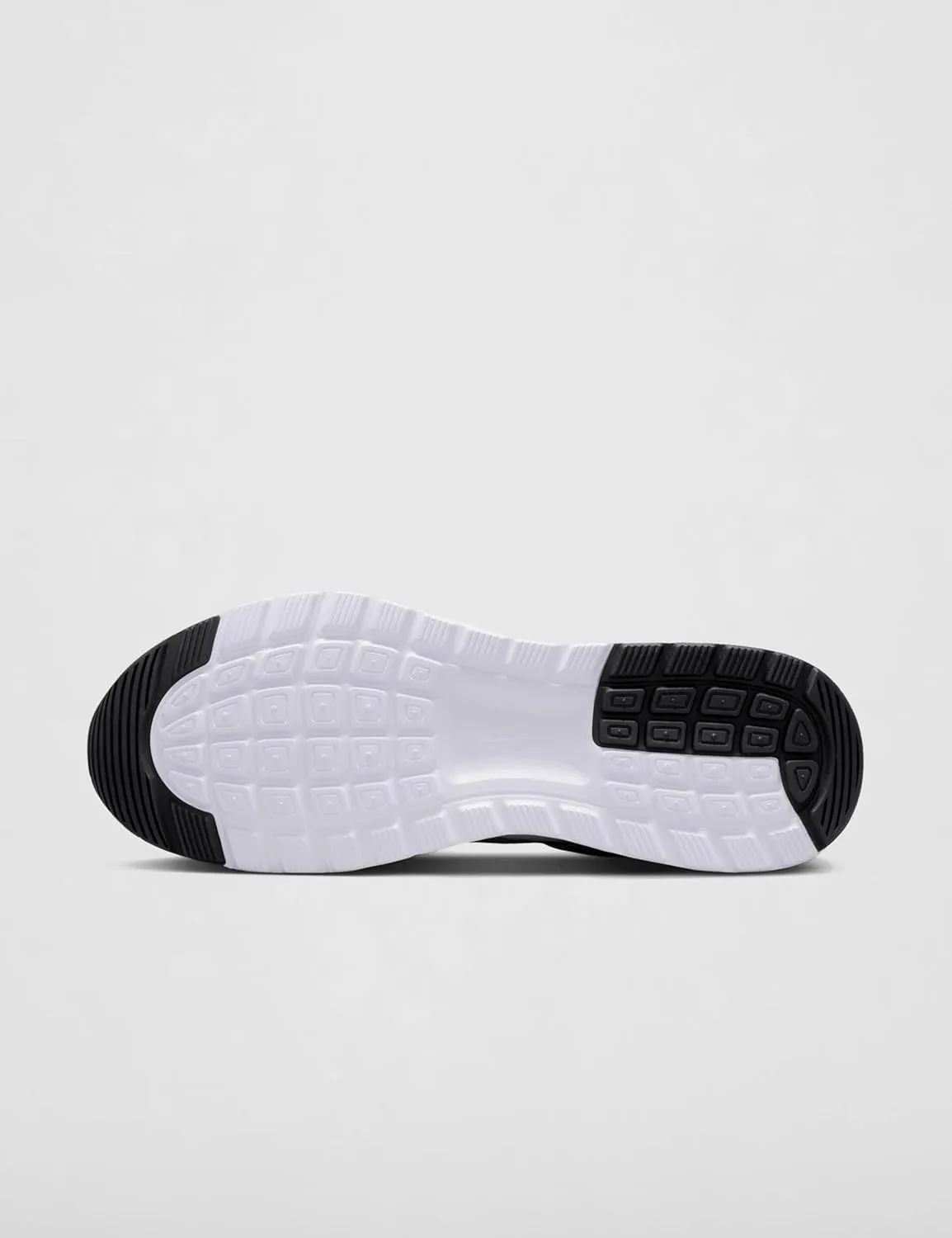 Мужские кроссовки Nike Air Max Nuaxis FD4329, белый/черный/красный — фото 4