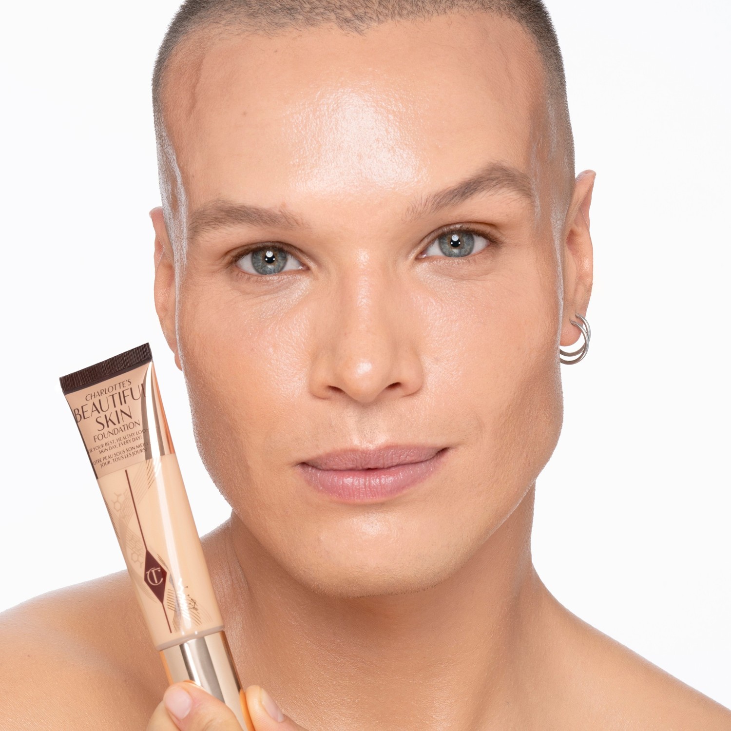 Тональный крем для лица beautiful skin Charlotte Tilbury, 6 - cool, объем 30 мл — фото 2