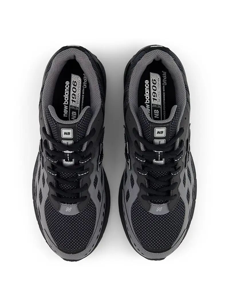 

Кроссовки New Balance 1906w черного цвета