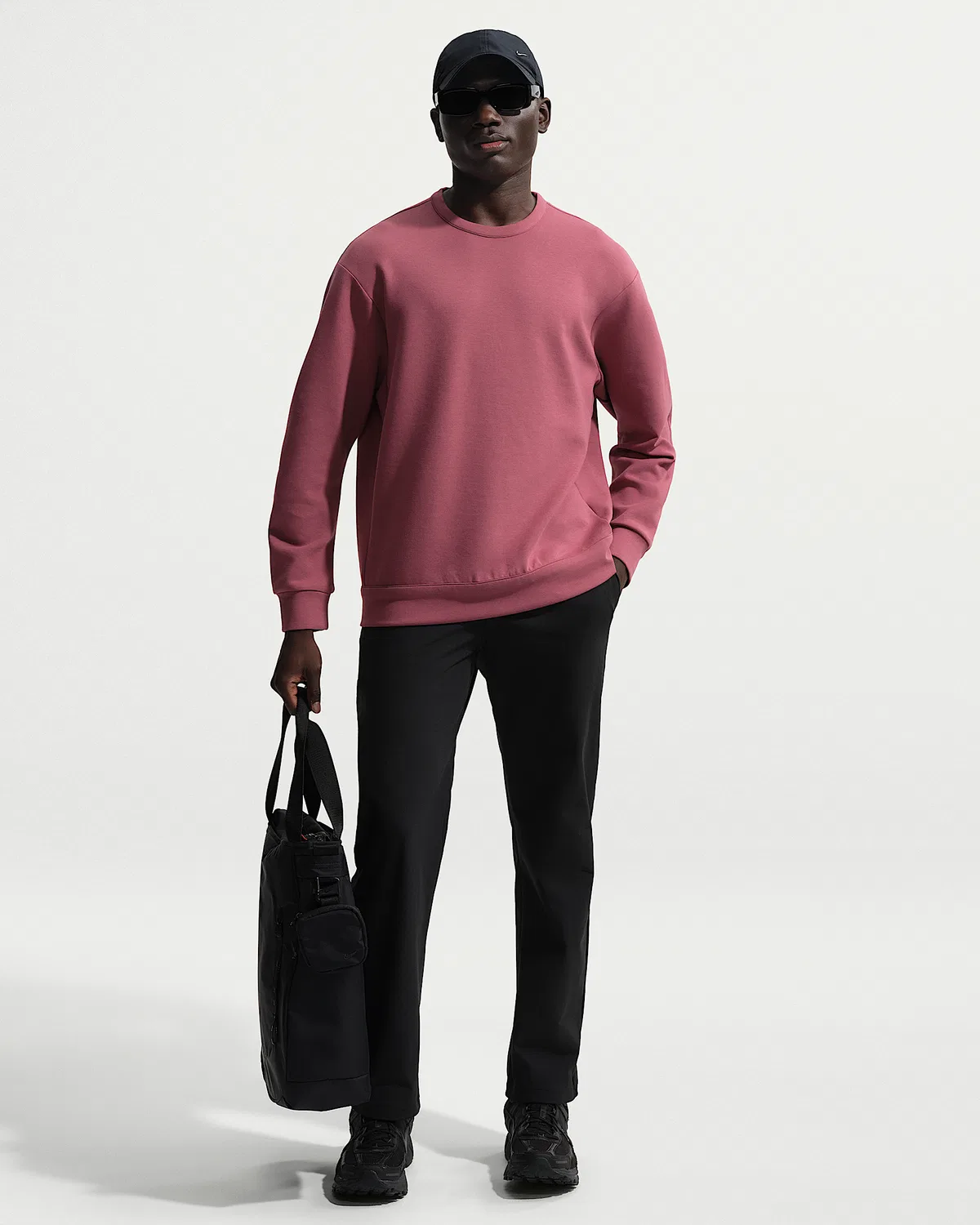 Мужская футболка Nike 24.7 ImpossiblySoft Dri-FIT Crew, Pink Smoke/Light Boulder — фото 4