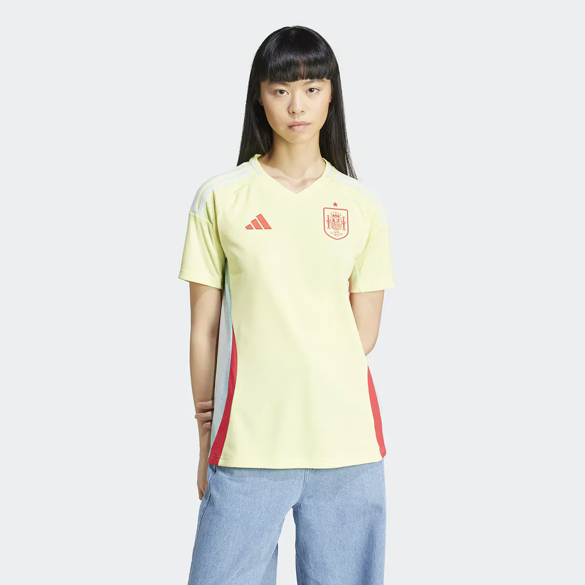 

Женская выездная футболка Adidas Spain 2024, желтый