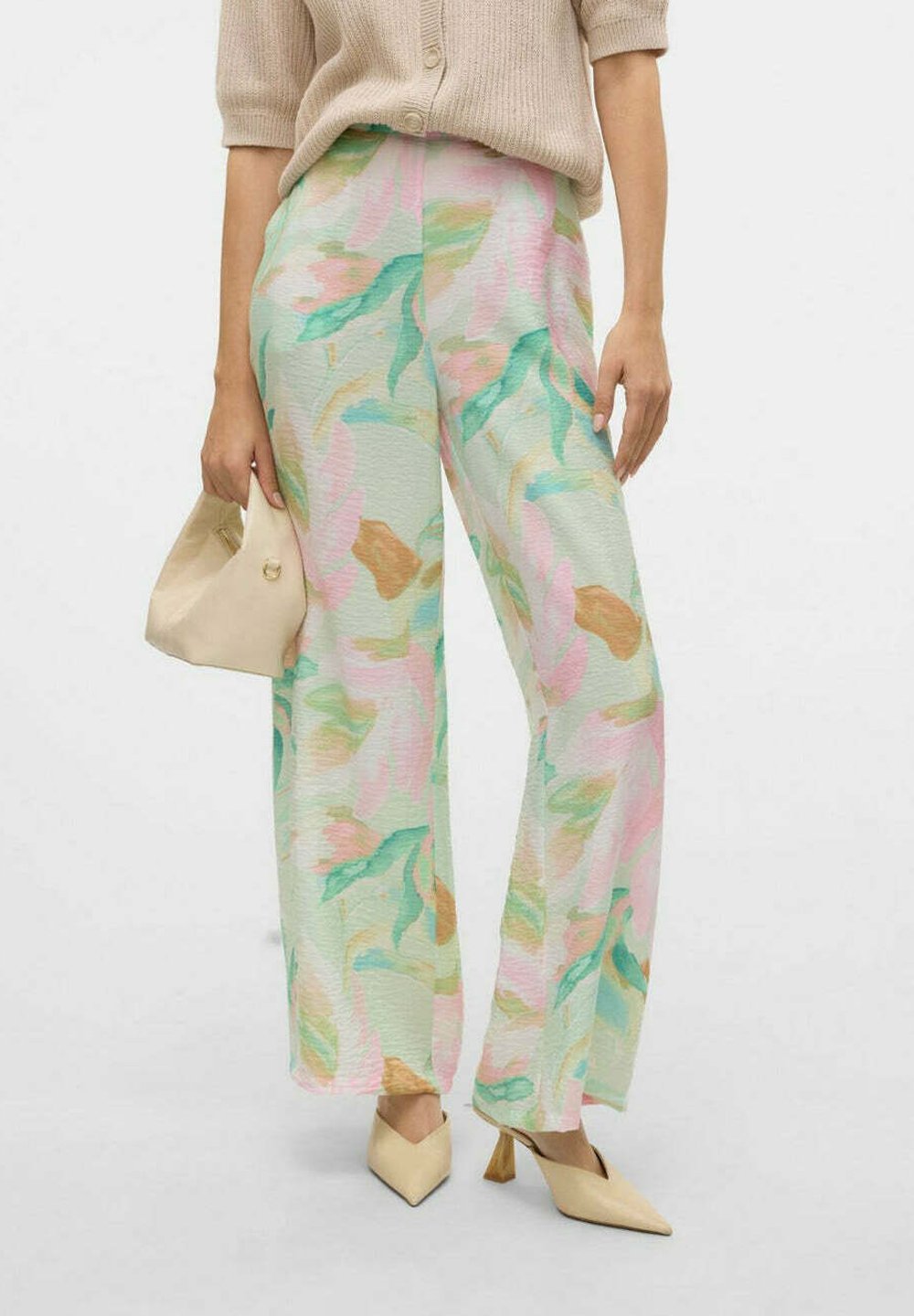 

Брюки Vero Moda, зеленый