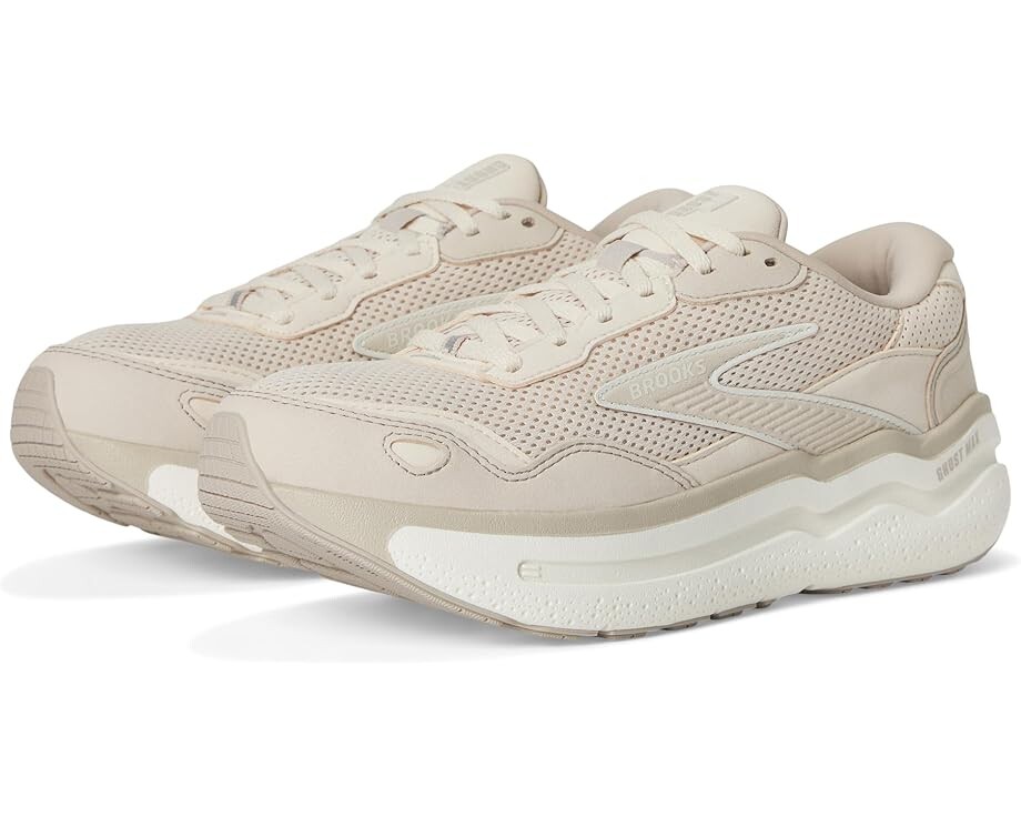 Кроссовки Brooks Ghost Max Suede, цвет Almond Peach/Chateau/Coconut