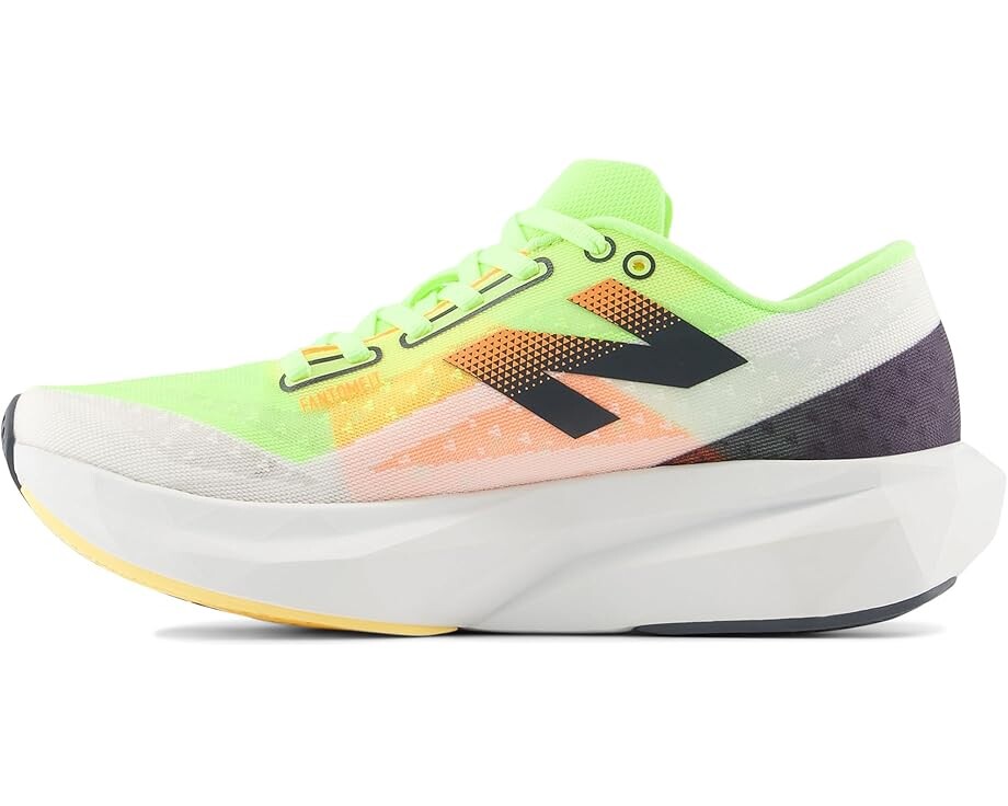 Кроссовки New Balance FuelCell Rebel v4, цвет White/Bleached Lime Glo — фото 4