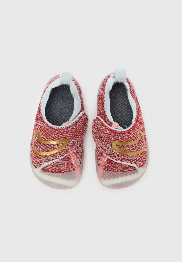 Nike swoosh 1 bt унисекс первые кроссовки Nike Sportswear, Sail/Gold-Coloured/Team Crimson — фото 4