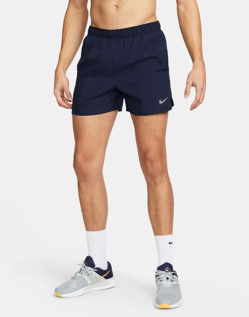 

Темно-синие шорты Nike Dri-FIT Challenger с внутренним швом 5 дюймов