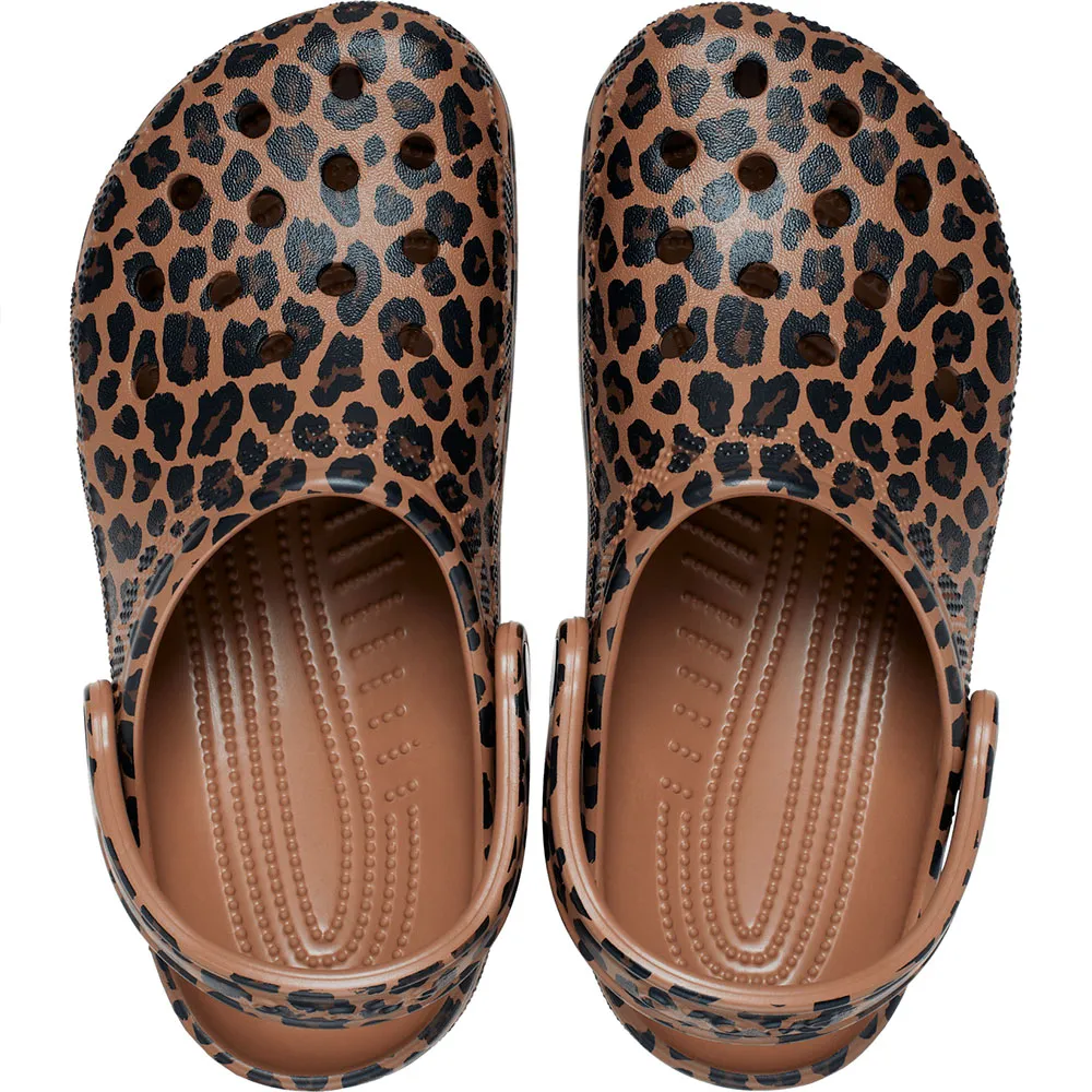Классические сабо Crocs с животными, коричневый — фото 4