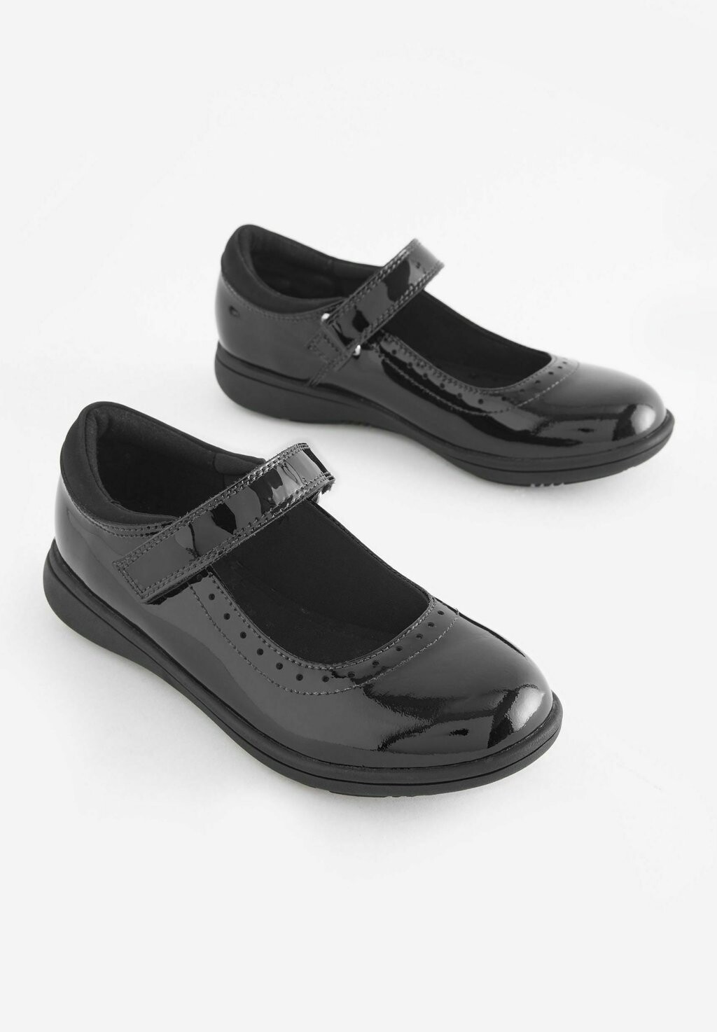 Балетки SCHOOL LEATHER BROGUE DETAIL MARY JANE SHOESFIT (F) Next, цвет black patent — фото 2