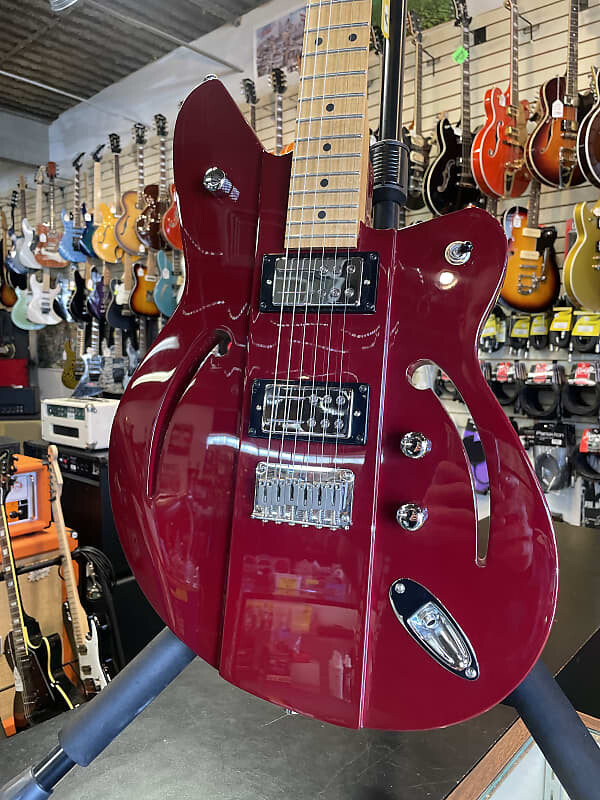 

Электрогитара Reverend AirSonic RA 2021 - Medieval Red