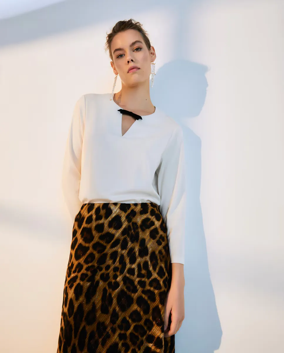 

Женская футболка с длинными рукавами и круглым вырезом Woman El Corte Inglés, цвет 120 Crudo