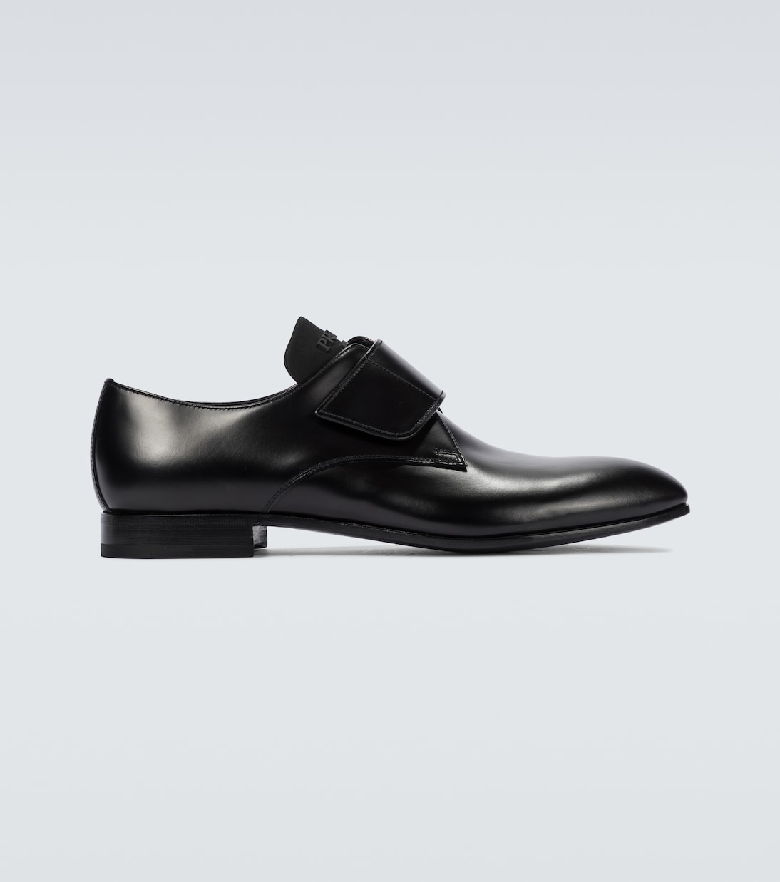 

Лакированные дерби из гладкой кожи Prada, черный
