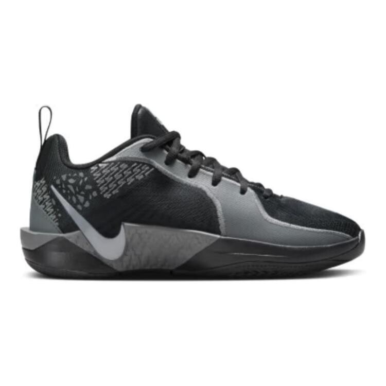 Баскетбольные кроссовки Sabrina 2 Kids GS Low-top Black/Metallic Silver/Smoky Grey Nike, черный — фото 2