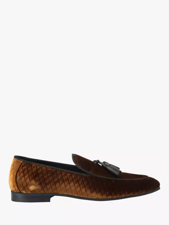 

Лоферы Kurt Geiger London Henry Quilted Velvet Tassel, цвет tan
