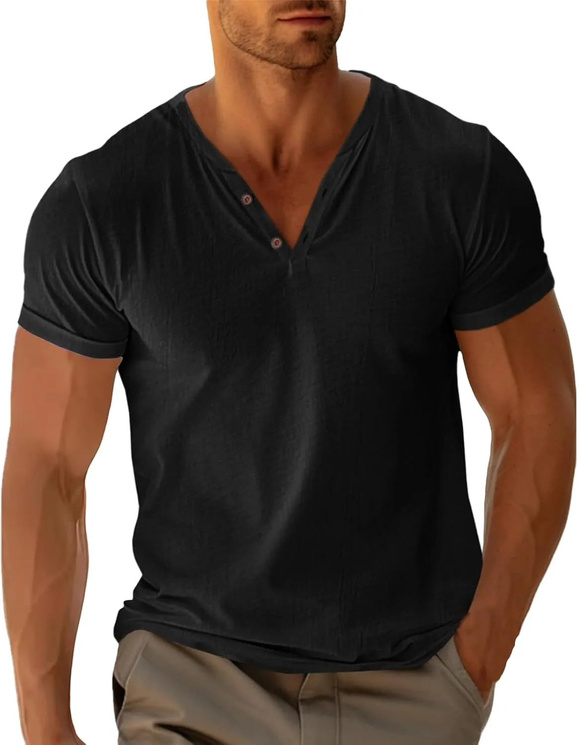 

Мужская футболка Regular Fit с V-образным вырезом и короткими рукавами LGHLMCL