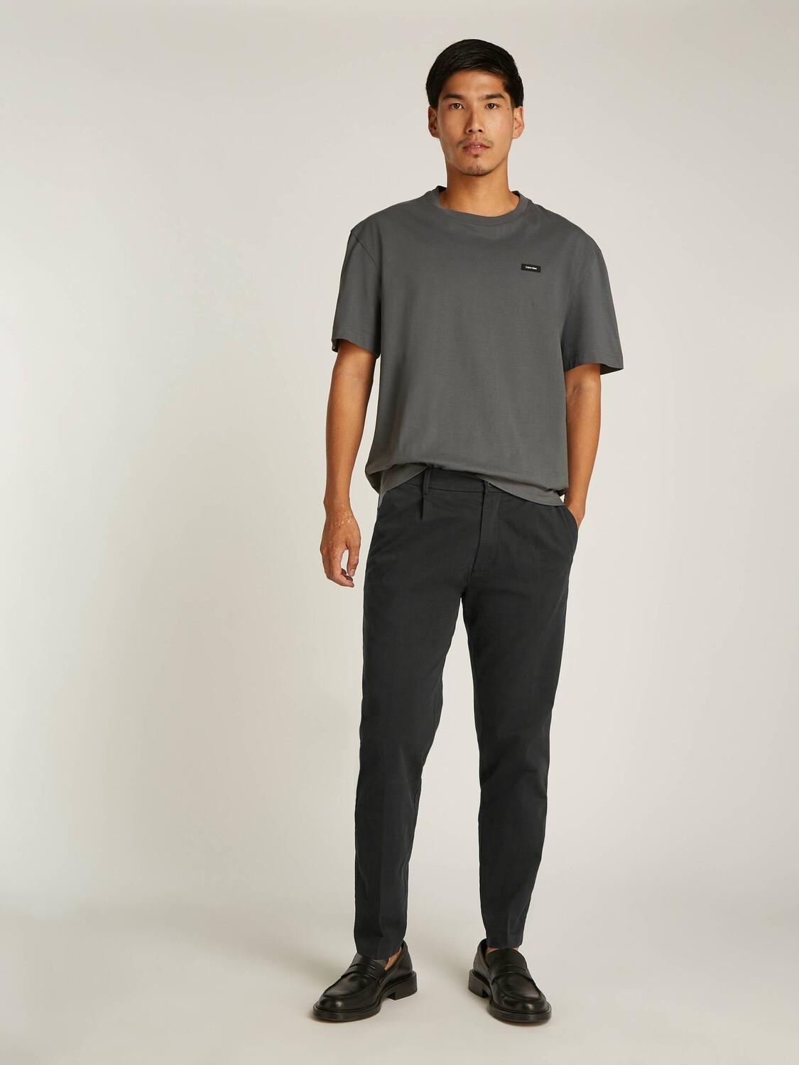 Брюки Calvin Klein Tapered fit, черный — фото 2