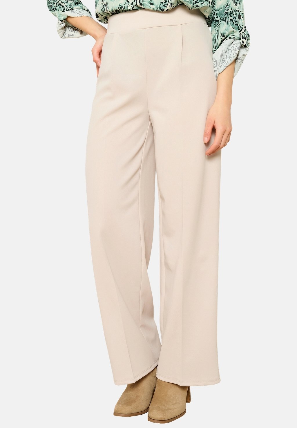 

Брюки LOOSE WITH PLEATS LolaLiza, бежевый