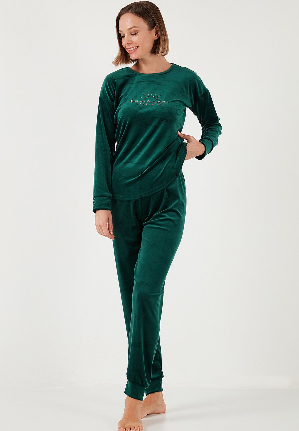 

Пижамный комплект REGULAR FIT SET LELA, темно-зеленый