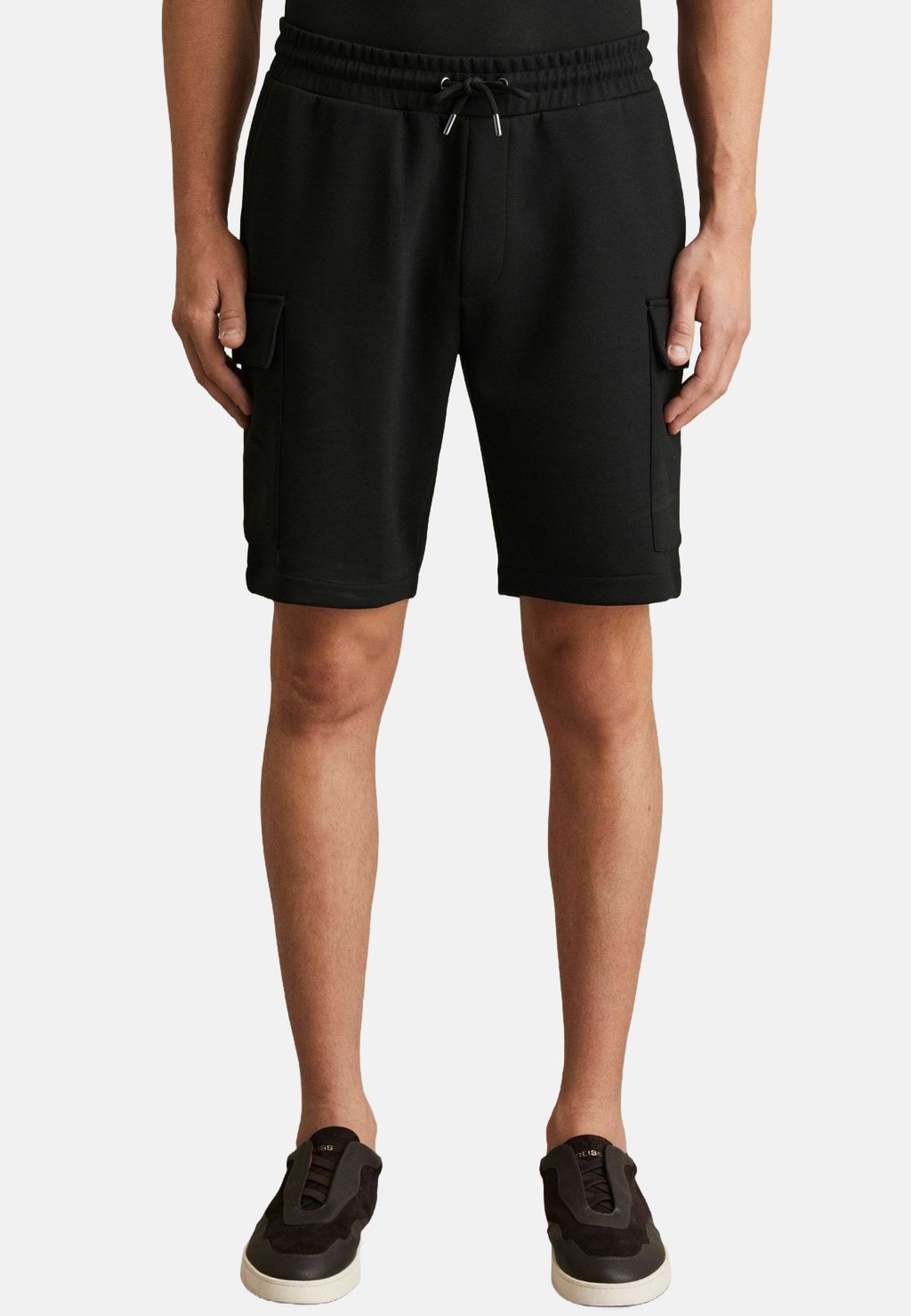 

Шорты REGULAR FIT Reiss, черный