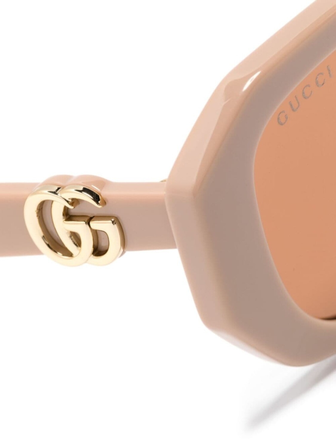 Gucci Eyewear солнцезащитные очки в геометричной оправе с декором Double G, нейтральный цвет — фото 3