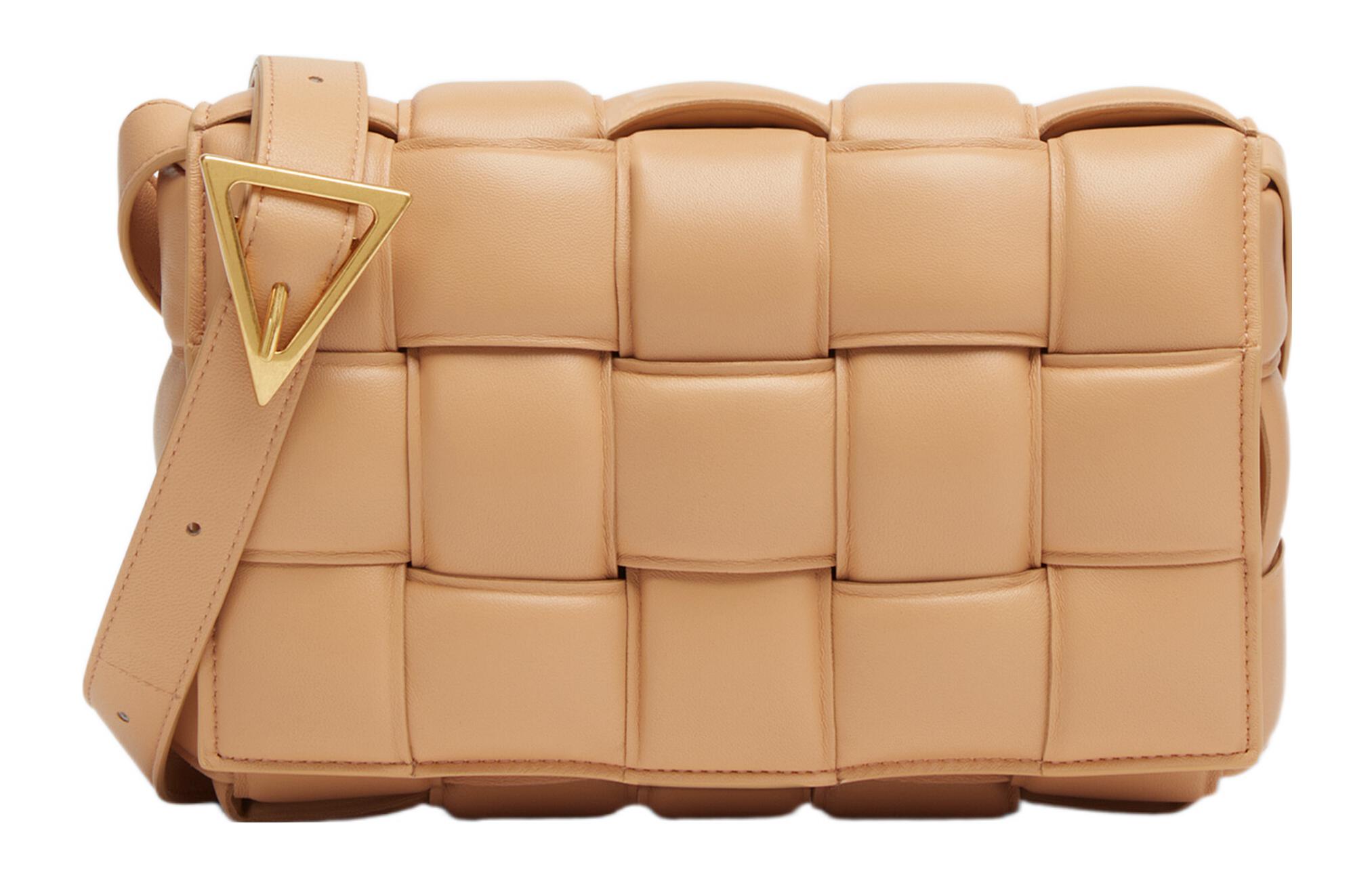 

Сумка через плечо с мягкой подкладкой Intrecio Cassette Almond Bottega Veneta