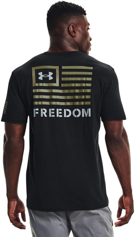 

Новая мужская футболка с надписью «Freedom Banner» от Under Armour, Black (001)/Steel, Черный, Новая мужская футболка с надписью «Freedom Banner» от Under Armour, Black (001)/Steel