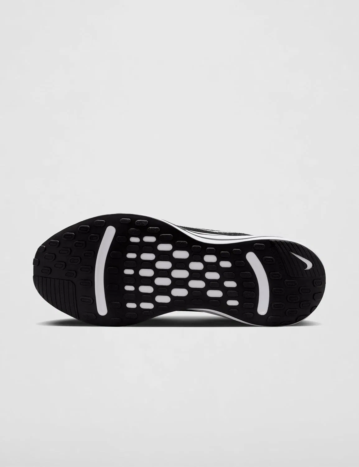 Мужские беговые кроссовки Nike Journey Run FN0228 для бега по шоссе, Black / White / Anthracite — фото 4