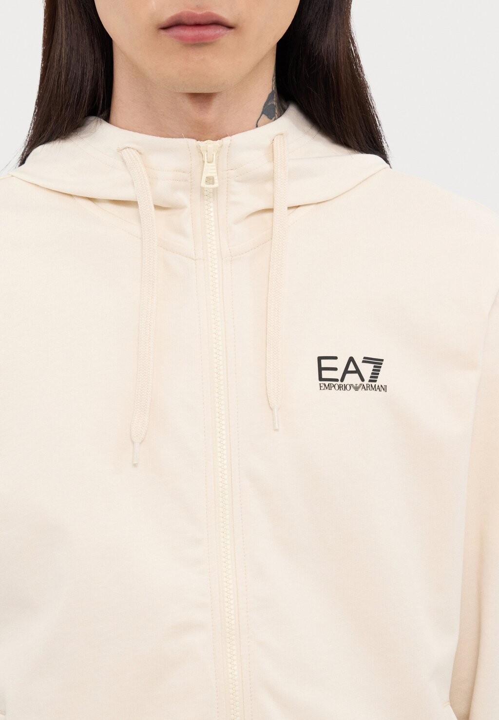 

Толстовка с капюшоном EA7 Emporio Armani, белый
