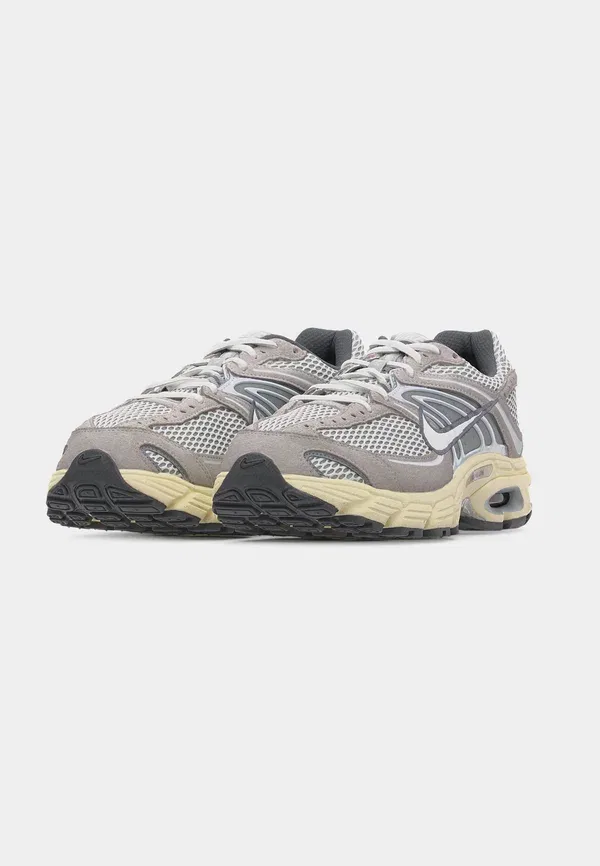 Кроссовки Nike Sportswear Air max moto 2k, серый туман/вершинный белый/дымка/кокосовое молоко — фото 3