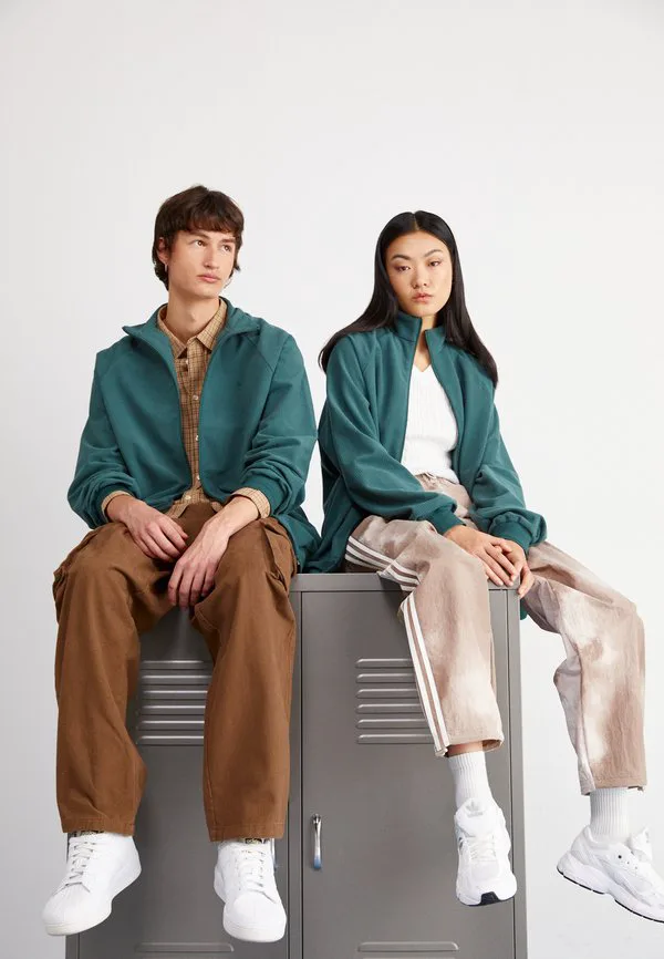 Универсальная тренировочная куртка Adidas Originals, Mineral Green — фото 2