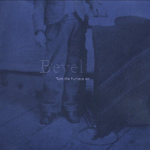 

CD диск Bevel: Turn the Furnace on